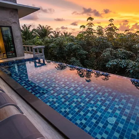 Stylish Pool Villa - 10 Mins Walk To The Beach